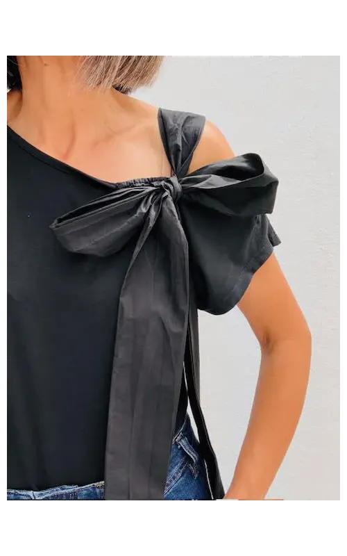 Camiseta Lazo Negra